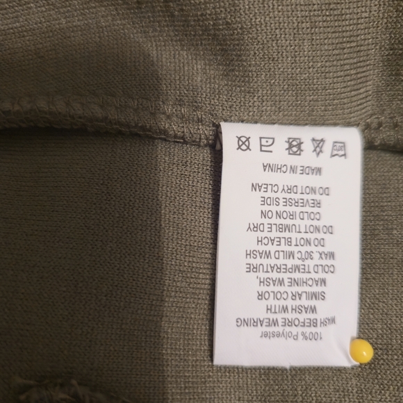 ZYIA ACTIVE Flying V Teddy Bear Fleece Zip Jacket Olive Green And Black X Small - Picture 12 of 12